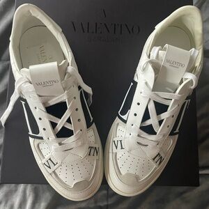 Authentic Valentino Mens sneakers